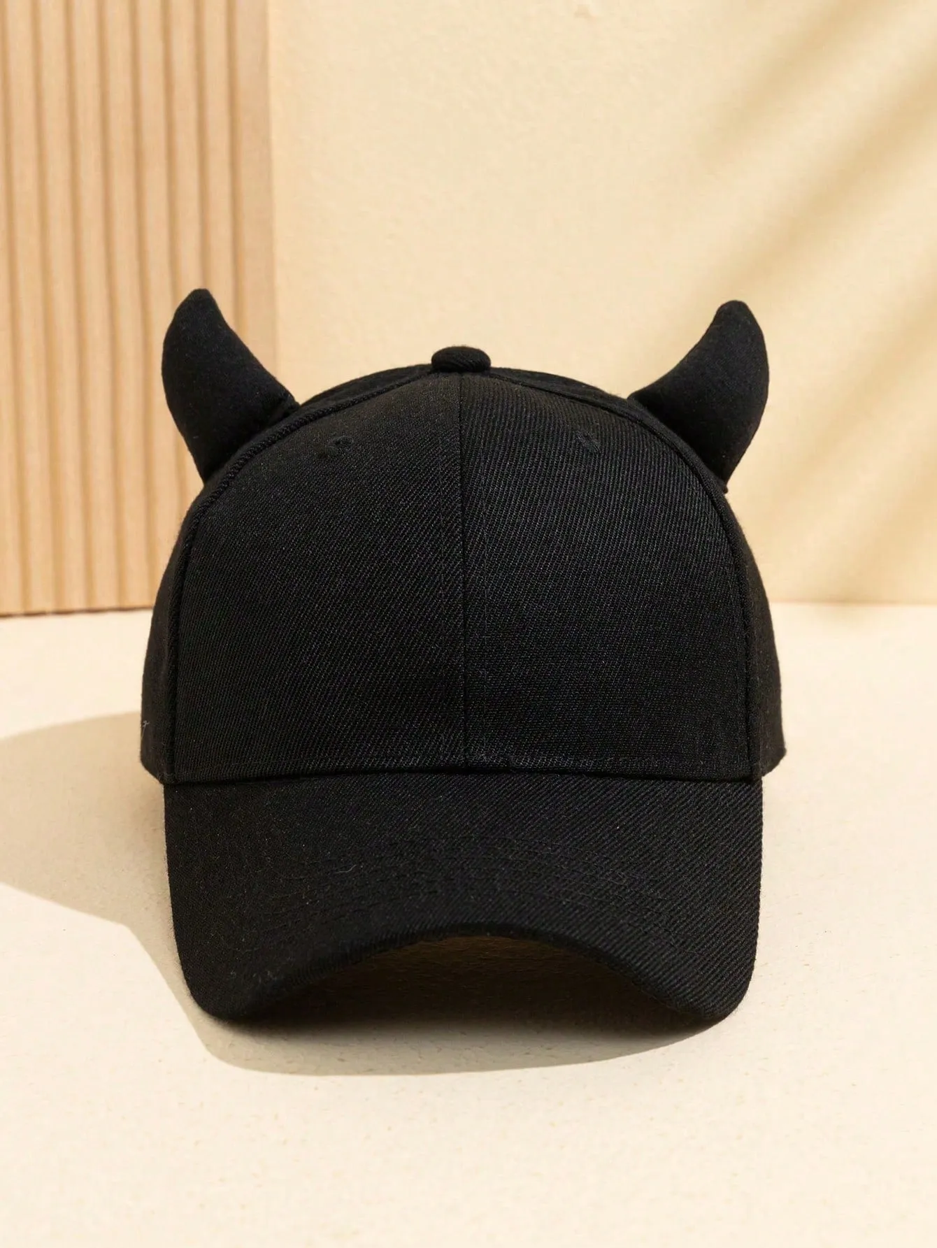 1pc Men's Solid Color Fashionable Preppy Style Hip Hop Horns Hook And Loop Baseball Cap, Suitable For Street Dancing And Traveling