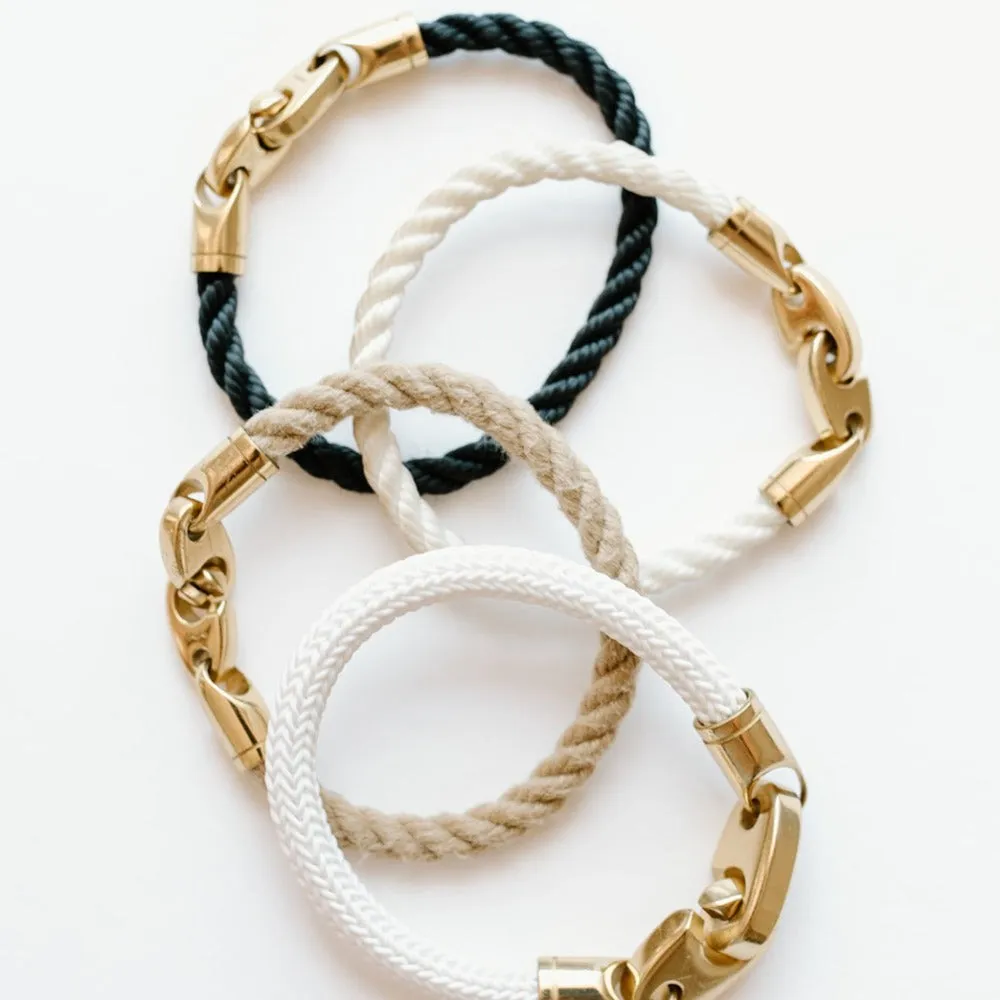 Endeavour Single Wrap Rope Bracelet with Polished Brass Brummels